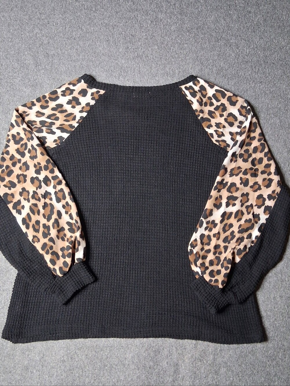 ANDTHEWHY Women's Black Leopard Waffle Knit Colorblock Long Sleeve Top M - Picture 4 of 11
